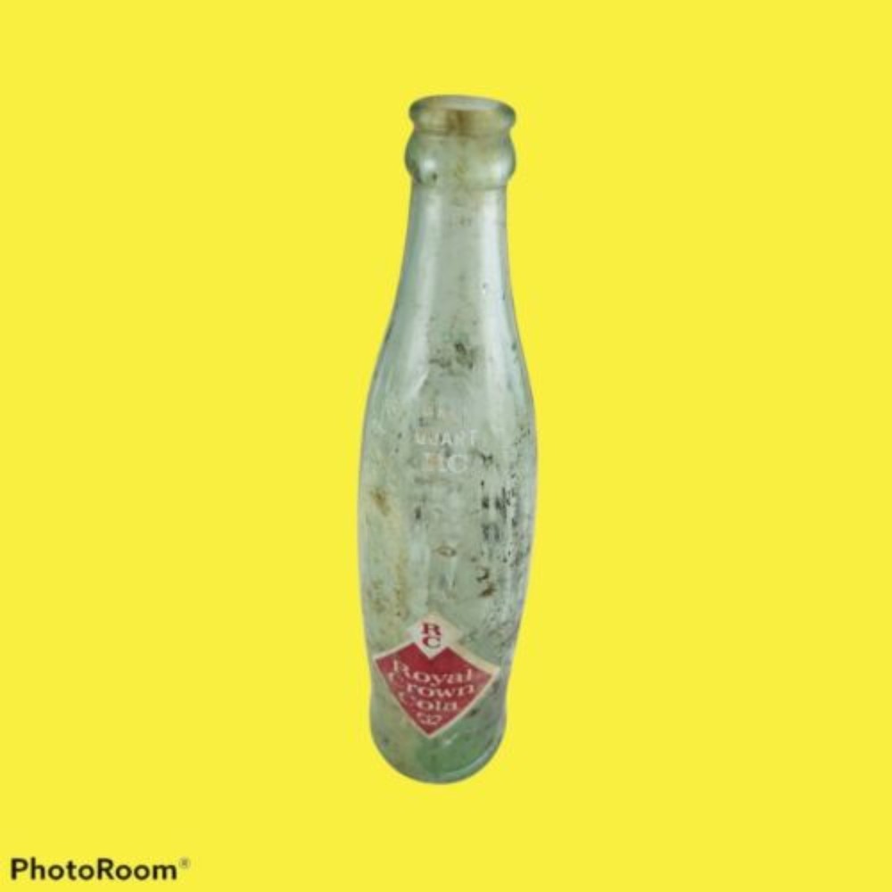 Royal Crown Cola Bottle 16oz Half Quart Diamond Red White 10.75" Tall Vintage